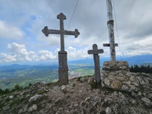 Varful Piatra Mica (1816m) si Cabana Curmatura