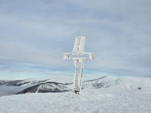 Varful Cazacu (1753m) – Traseu de iarna